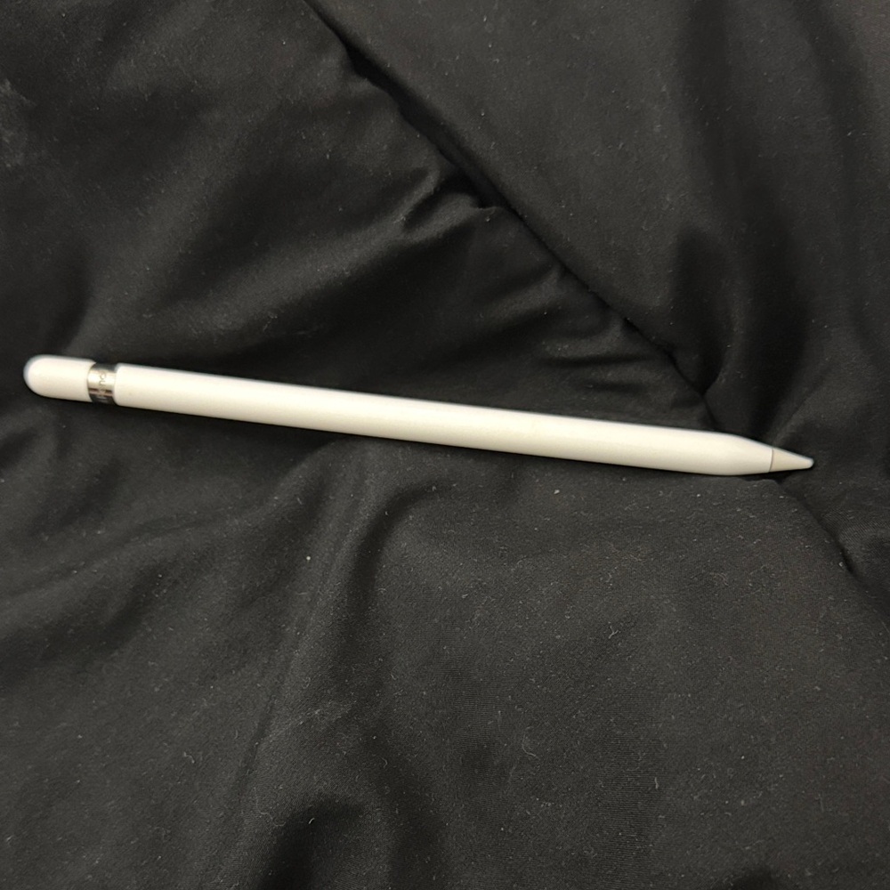 White APPLE PEN
